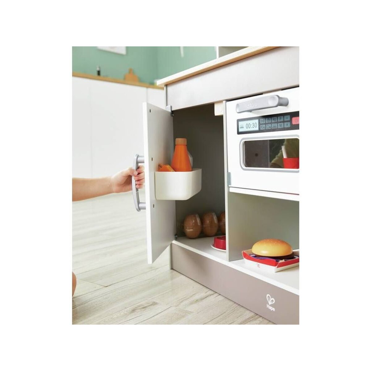 hape-deluxe-spielkueche-mit-mikrowelle-E3CD93C76.jpg