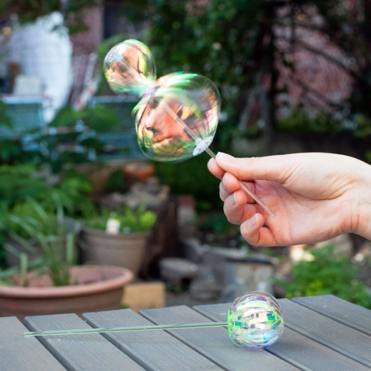 KIKKERLAND Rainbow Twirler Regenbogen-Spinner Partygeschenk