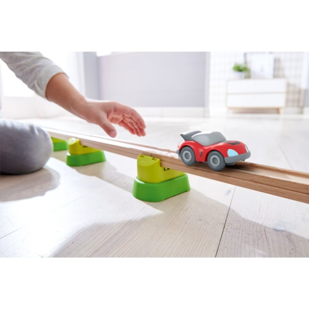 haba-304711-kullerbue-roter-sportwagen-C7C689746.jpg