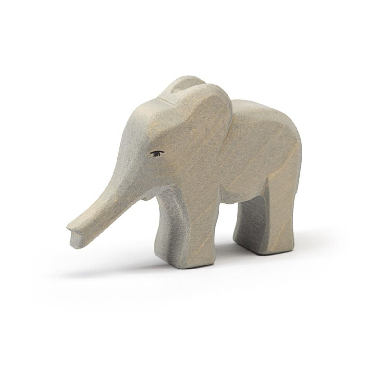 ostheimer-elefant-klein-ruessel-gestreckt-F0C3B0BA1.jpg