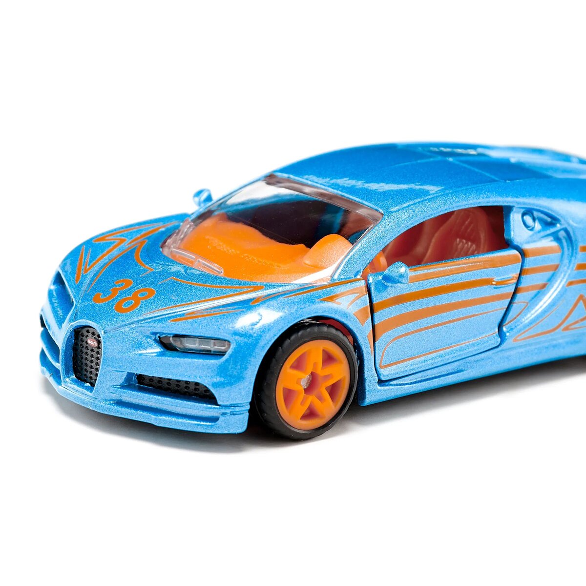 siku-bugatti-chiron-8831EE2E3.jpg