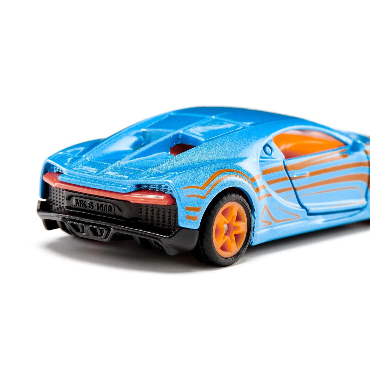 siku-bugatti-chiron-8831EE2E4.jpg