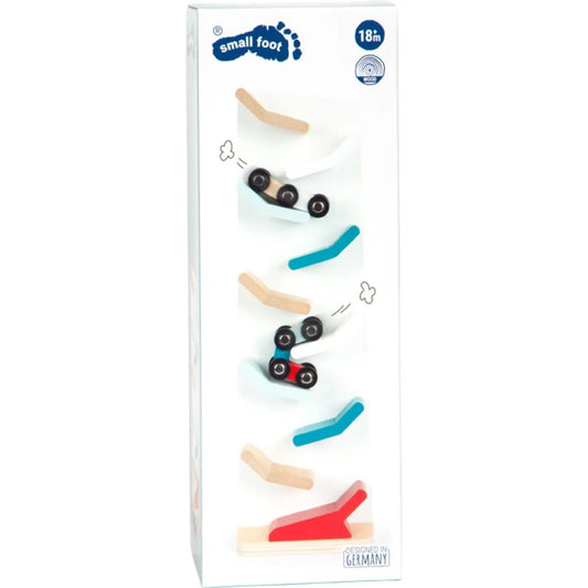 small-foot-kaskadenturm-AE9ECB3A1.jpg