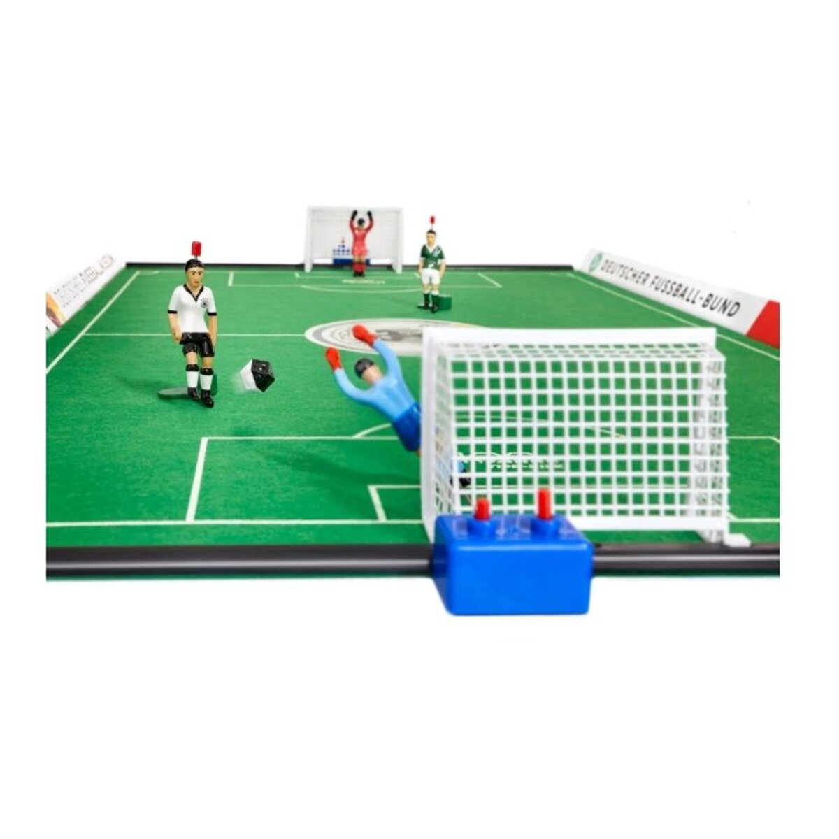 tipp-kick-das-jubilaeumsspiel-100-58CB7AF82.jpg